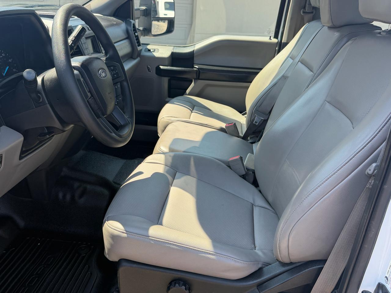 Ford F-350 SD XL Crew Cab LWB 4WD 2018
