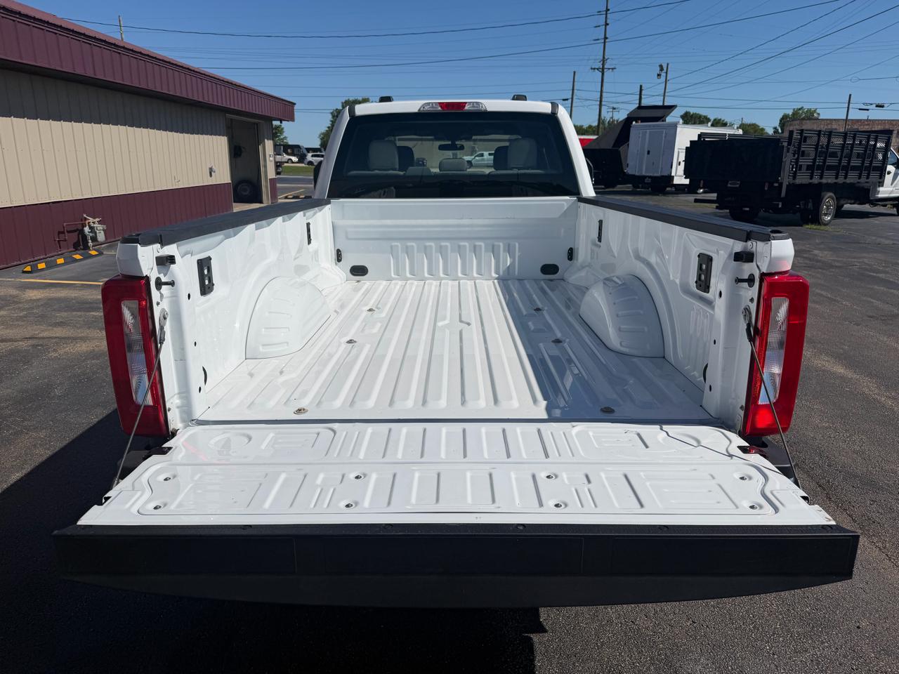 Ford F-350 SD XL Crew Cab 4WD 2022