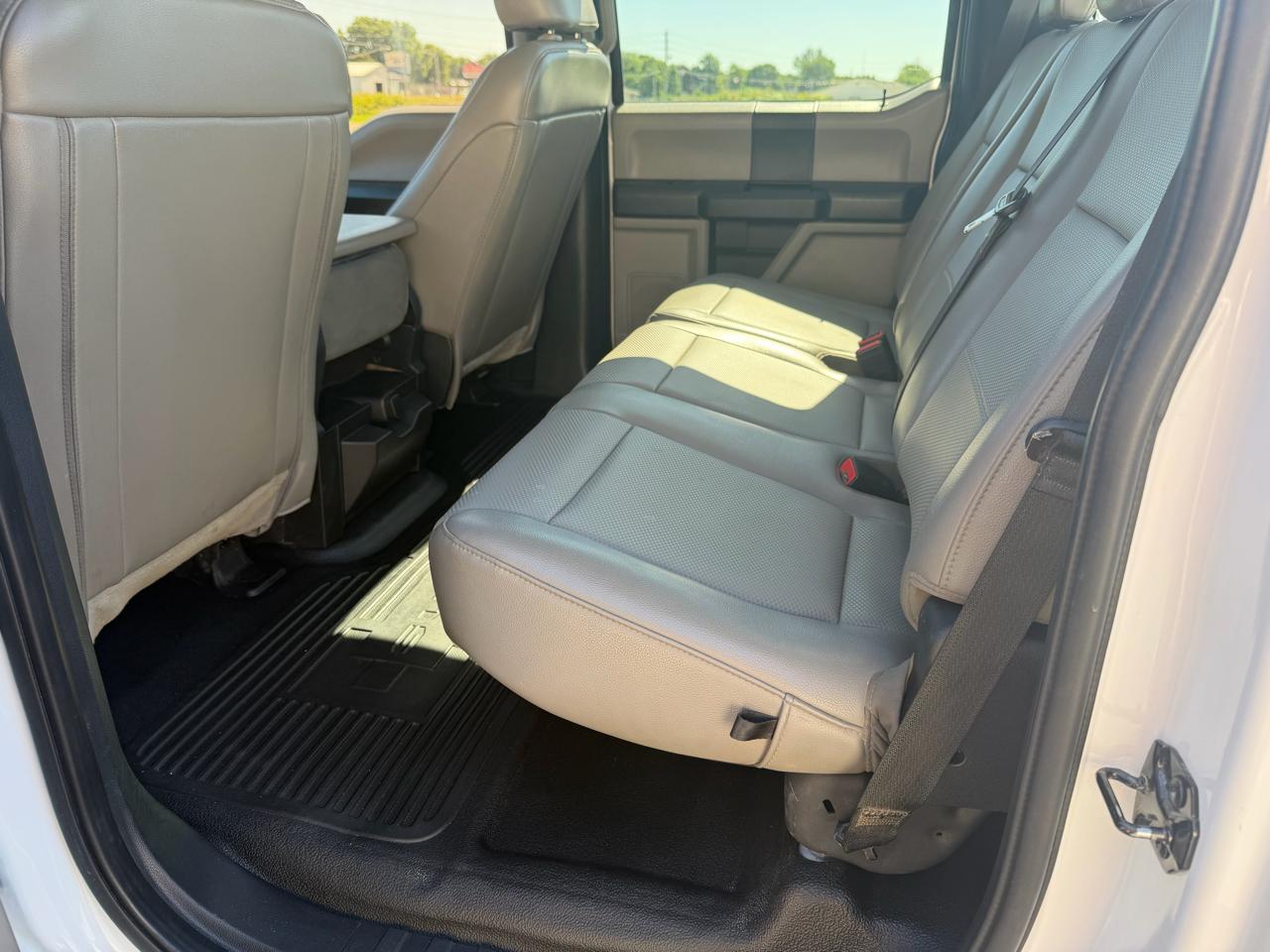 Ford F-350 SD XL Crew Cab 4WD 2022