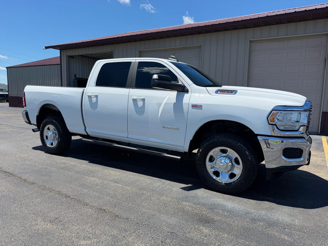 2022 RAM 2500 Tradesman Crew Cab SWB 4WD