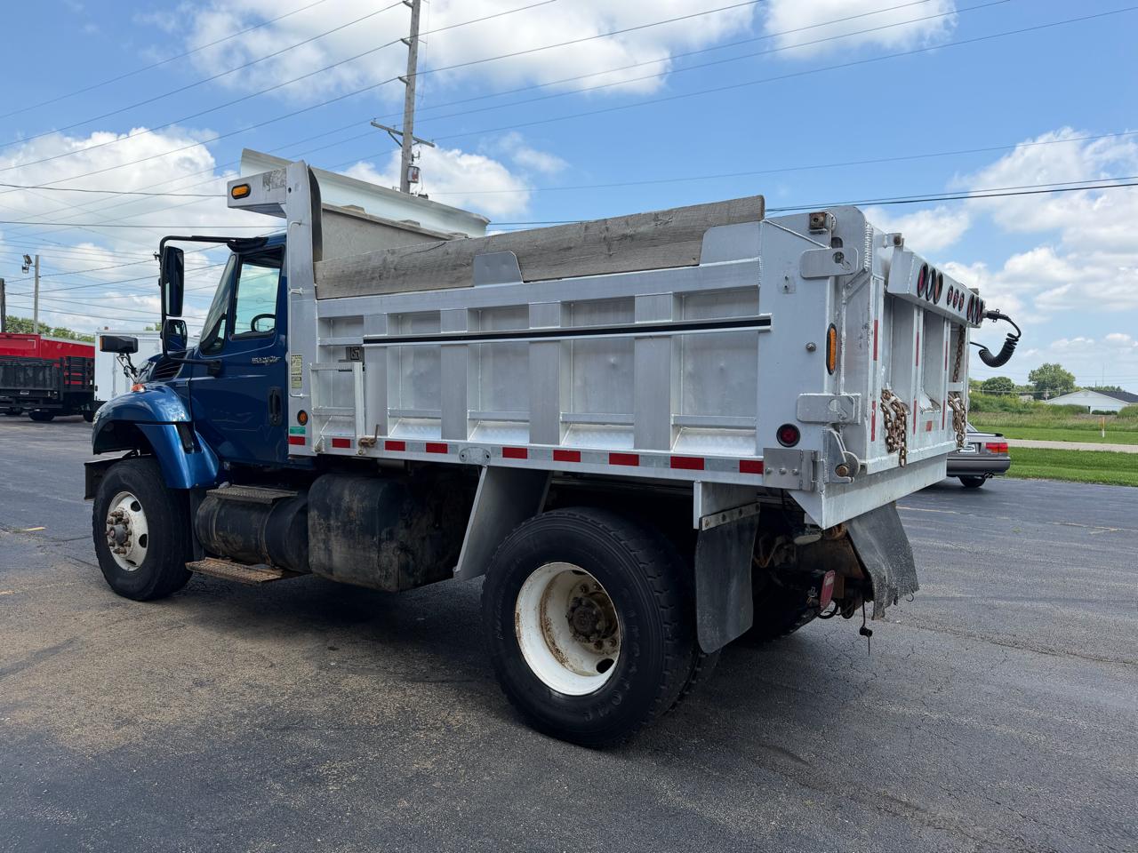 International 7400  2009