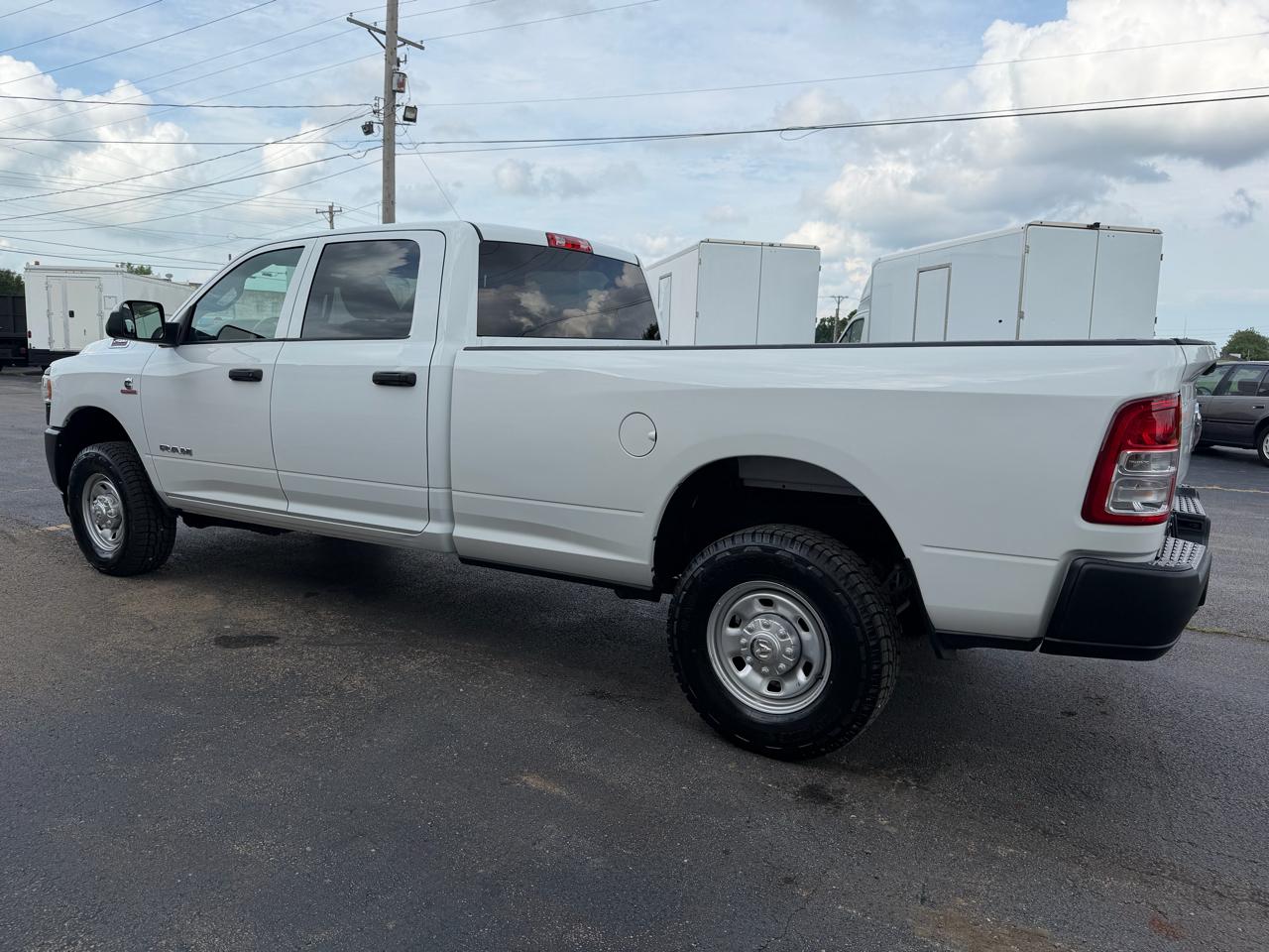 RAM 2500 Tradesman Crew Cab LWB 4WD 2022