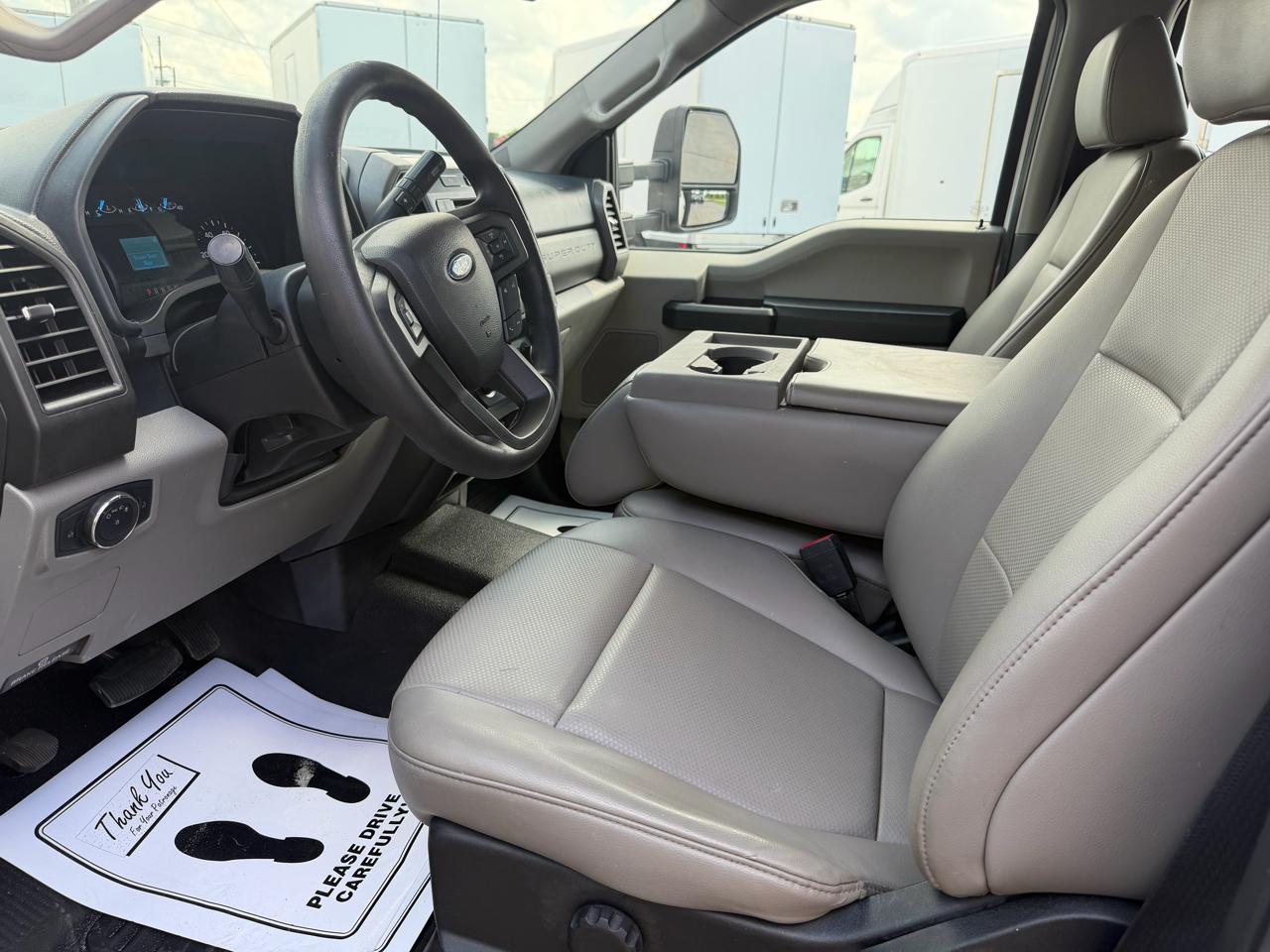 Ford F-450 SD Crew Cab DRW 4WD 2020