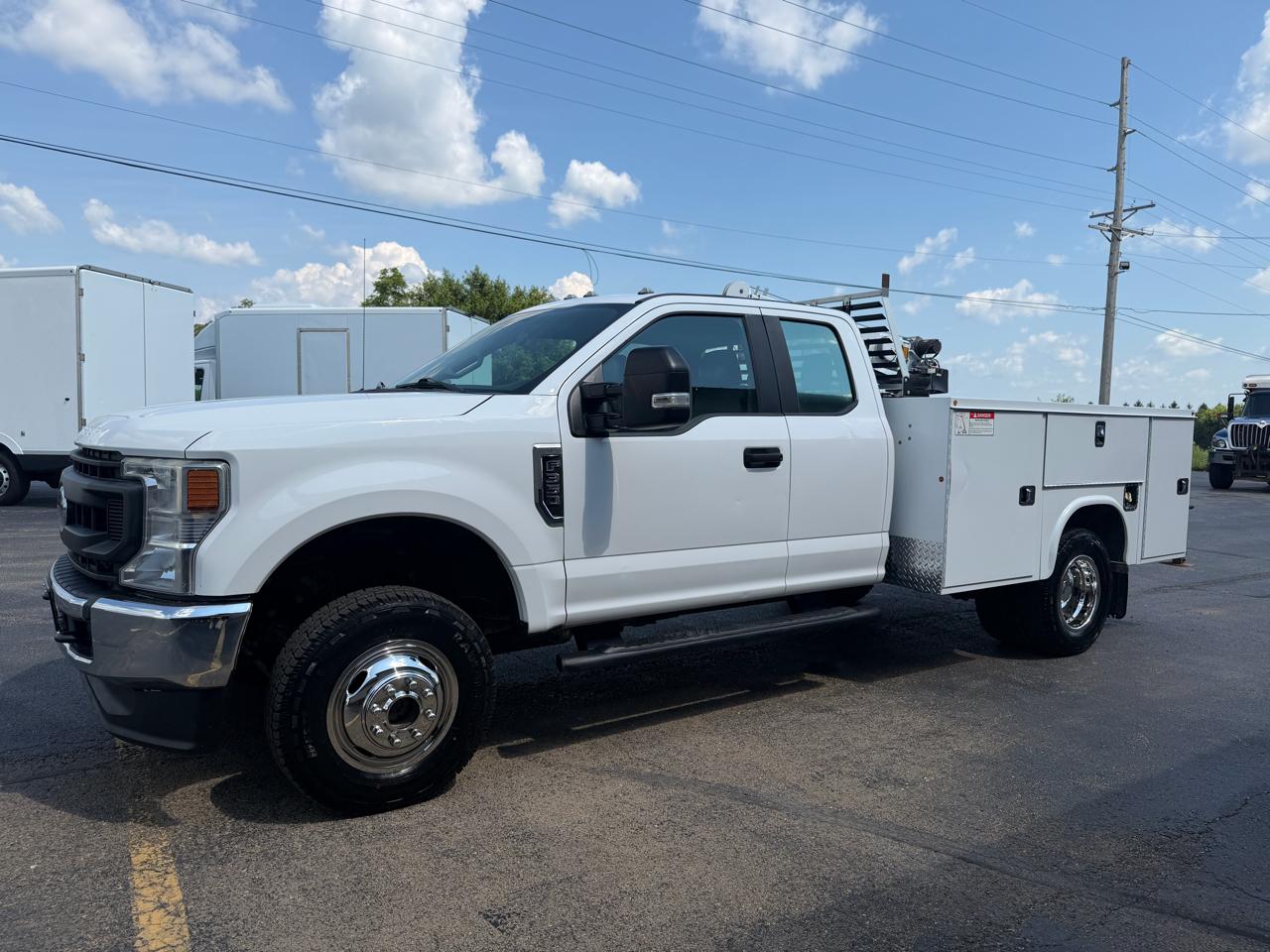 Ford F-350 SD XL SuperCab Long Bed 4WD DRW 2020