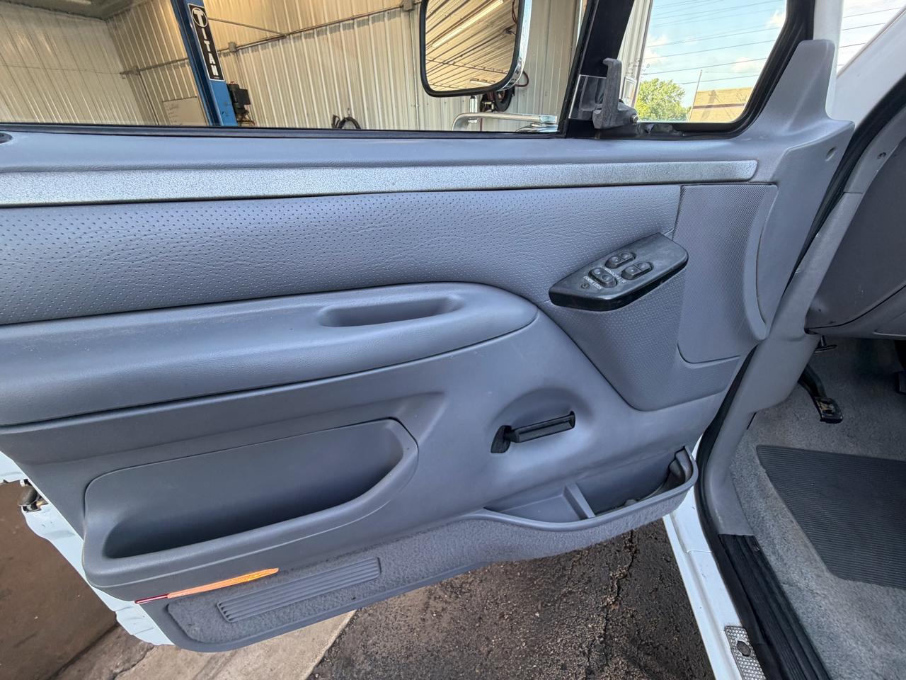 Ford F-250 HD XL SuperCab 4WD 1995