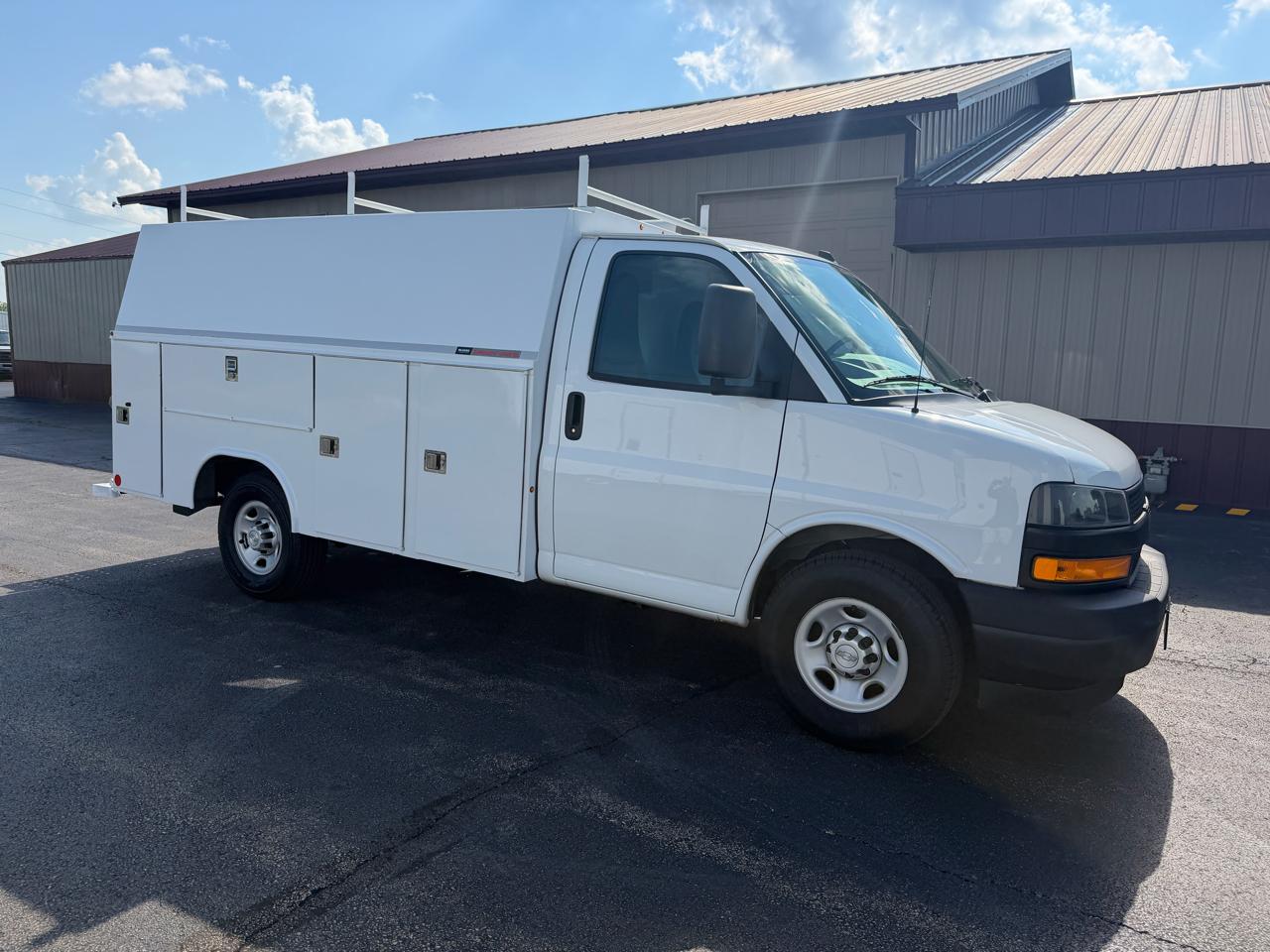 Chevrolet Express G3500 139" 2020