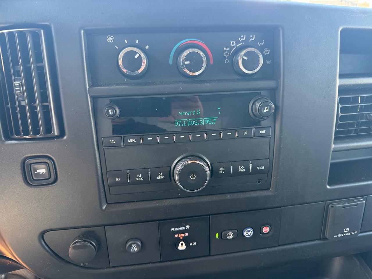 Chevrolet Express G3500 139" 2020