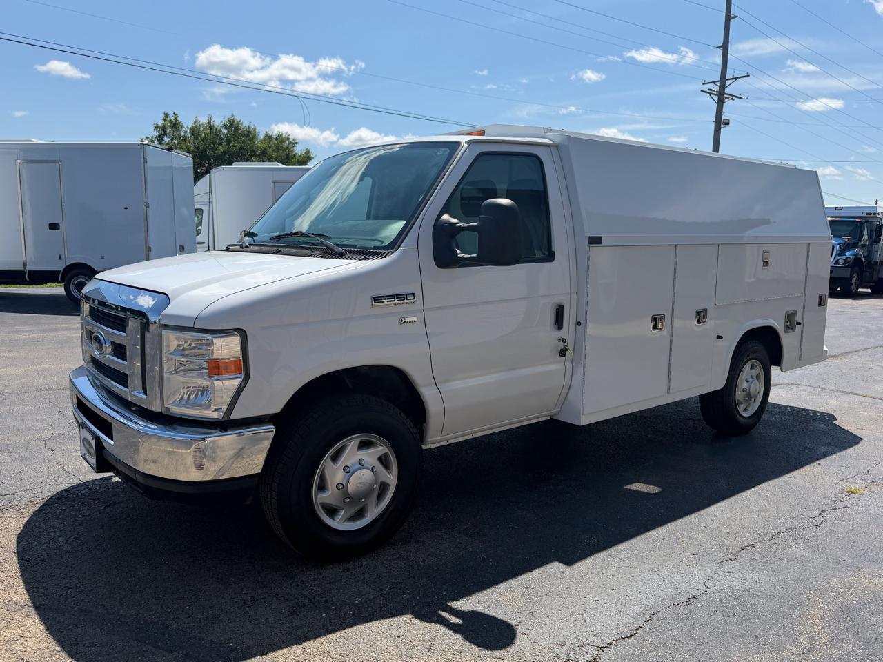 Ford Econoline E-350 Super Duty 2010