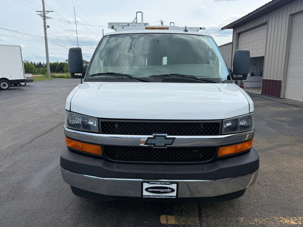 Chevrolet Express G3500 139" 2017