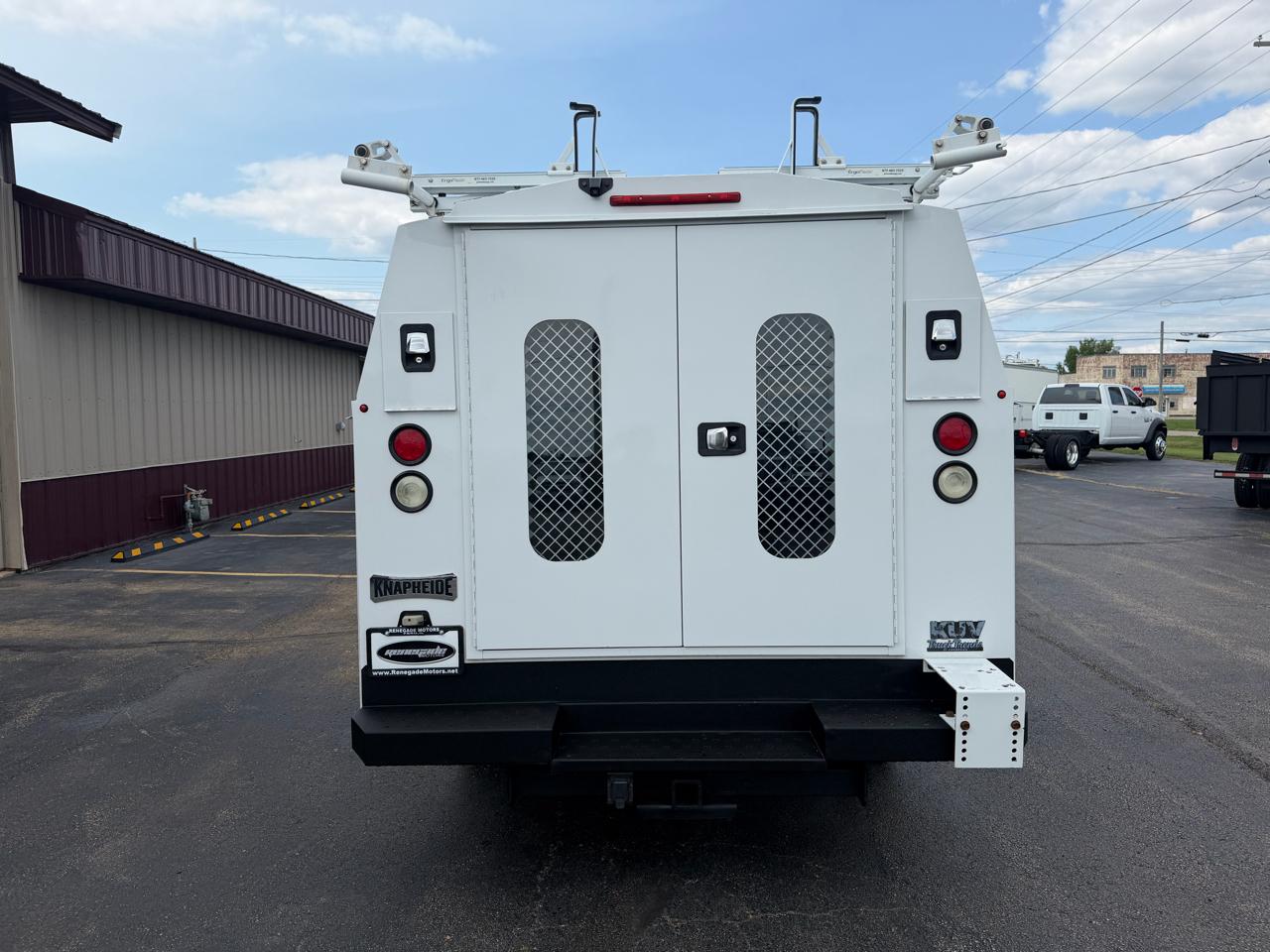 Chevrolet Express G3500 139" 2017