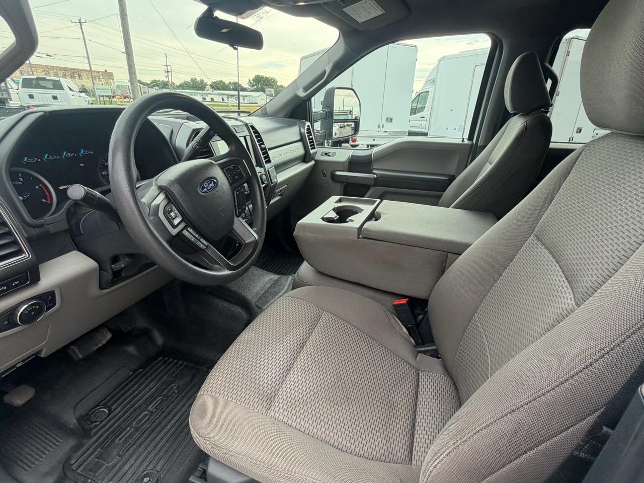 Ford F-350 SD FX4 Crew Cab Long Bed 4WD 2022