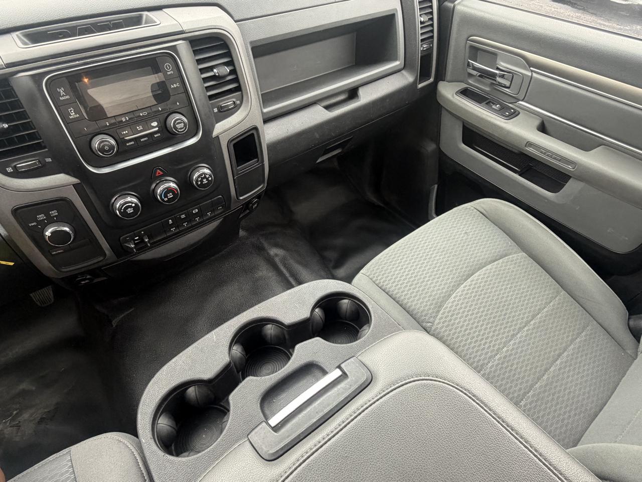 RAM 4500 Regular Cab 4WD DRW 2015