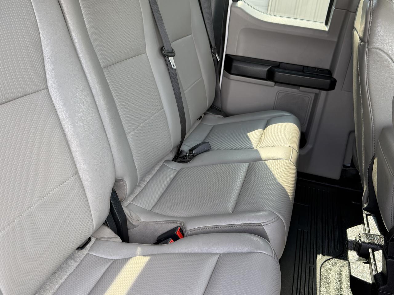 Ford F-550 SuperCab DRW 4WD 2021