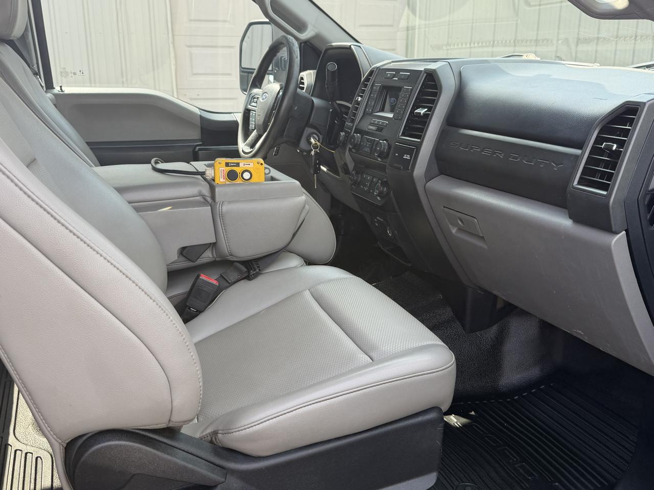Ford F-550 SuperCab DRW 4WD 2021