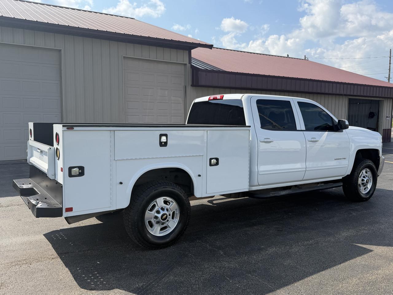 Chevrolet Silverado 2500HD LT Crew Cab 4WD 2017