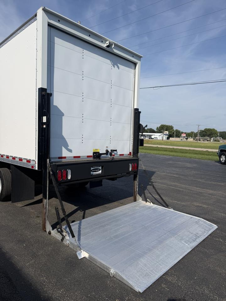 Chevrolet Express G4500 177" 2021