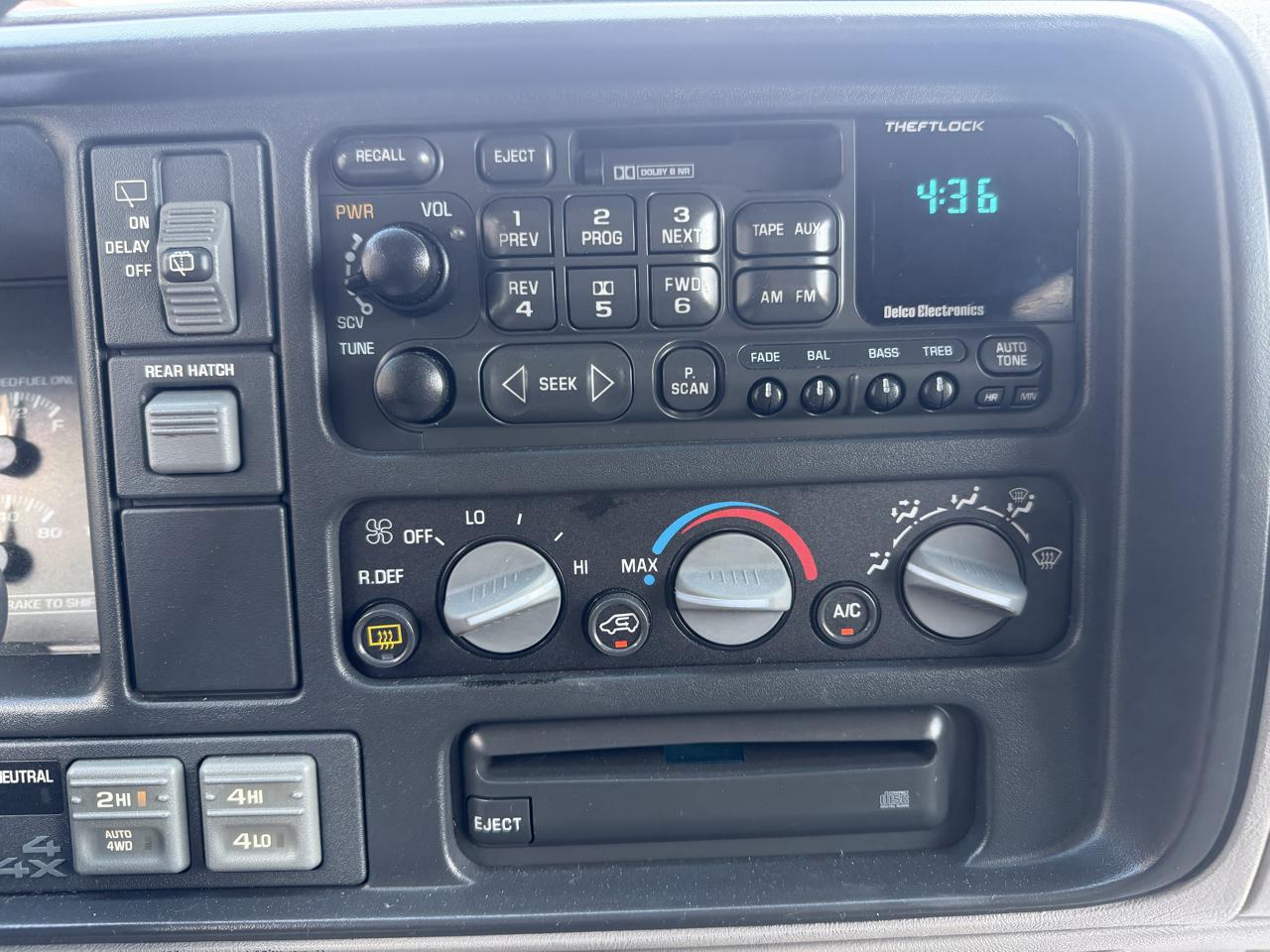 GMC Suburban 1500 4WD 1999