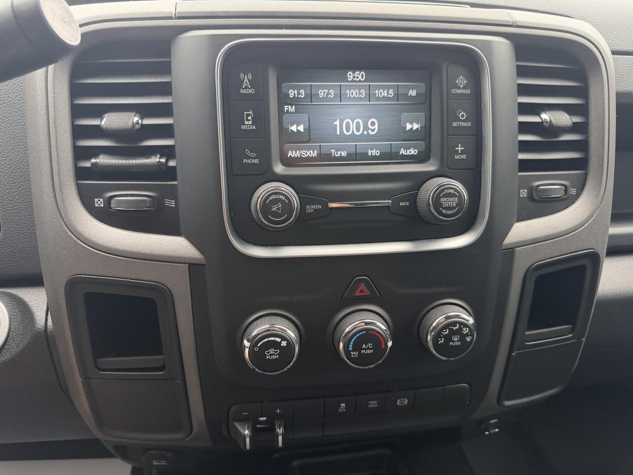 RAM 2500 Tradesman Crew Cab LWB 4WD 2015
