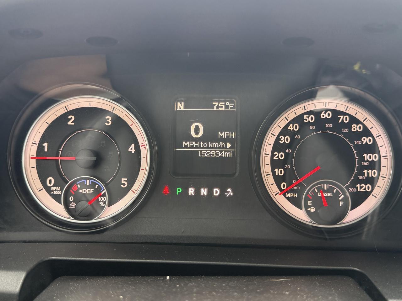 RAM 2500 Tradesman Crew Cab LWB 4WD 2015