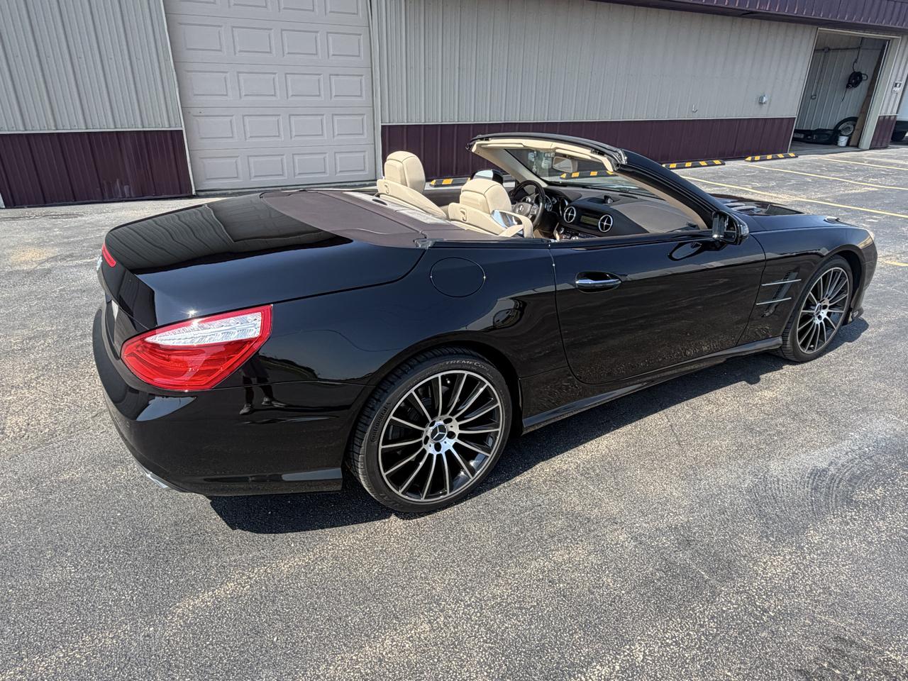 Mercedes-Benz SL-Class SL550 2D Roadster 2013