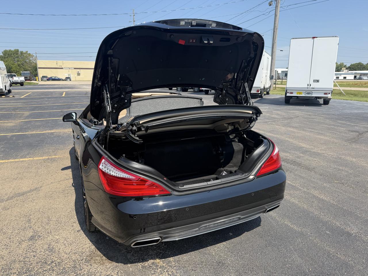 Mercedes-Benz SL-Class SL550 2D Roadster 2013