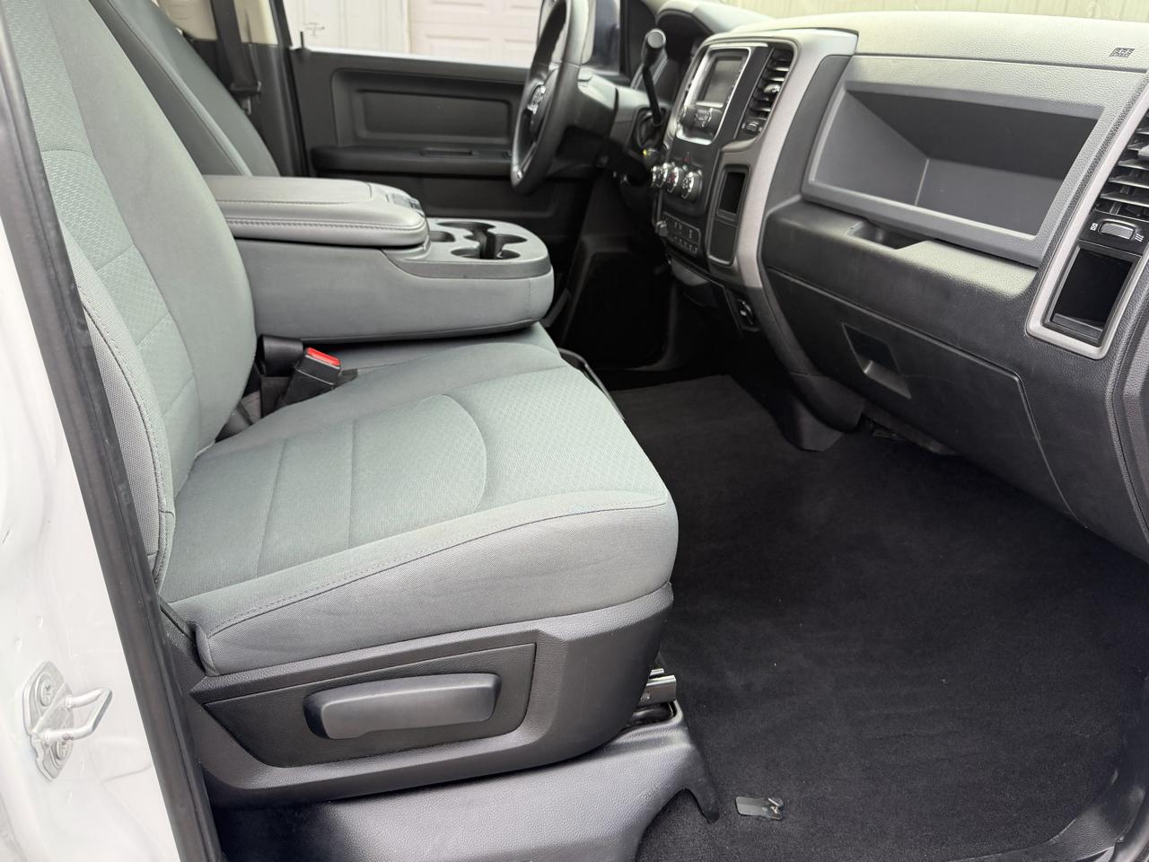 RAM 2500 Tradesman Crew Cab SWB 4WD 2018