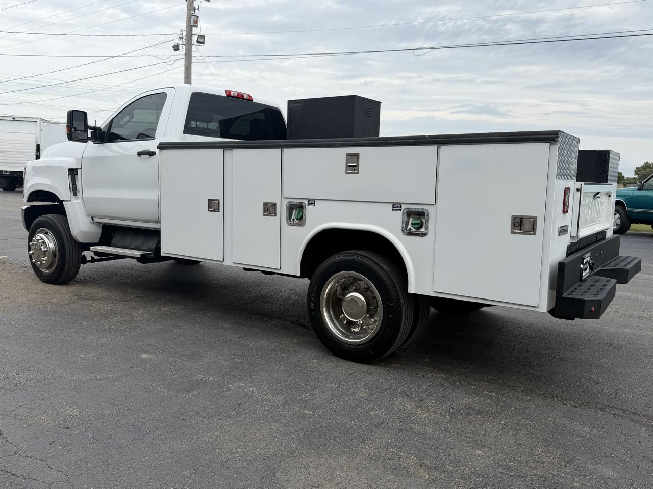 Chevrolet Silverado Medium Duty  2019
