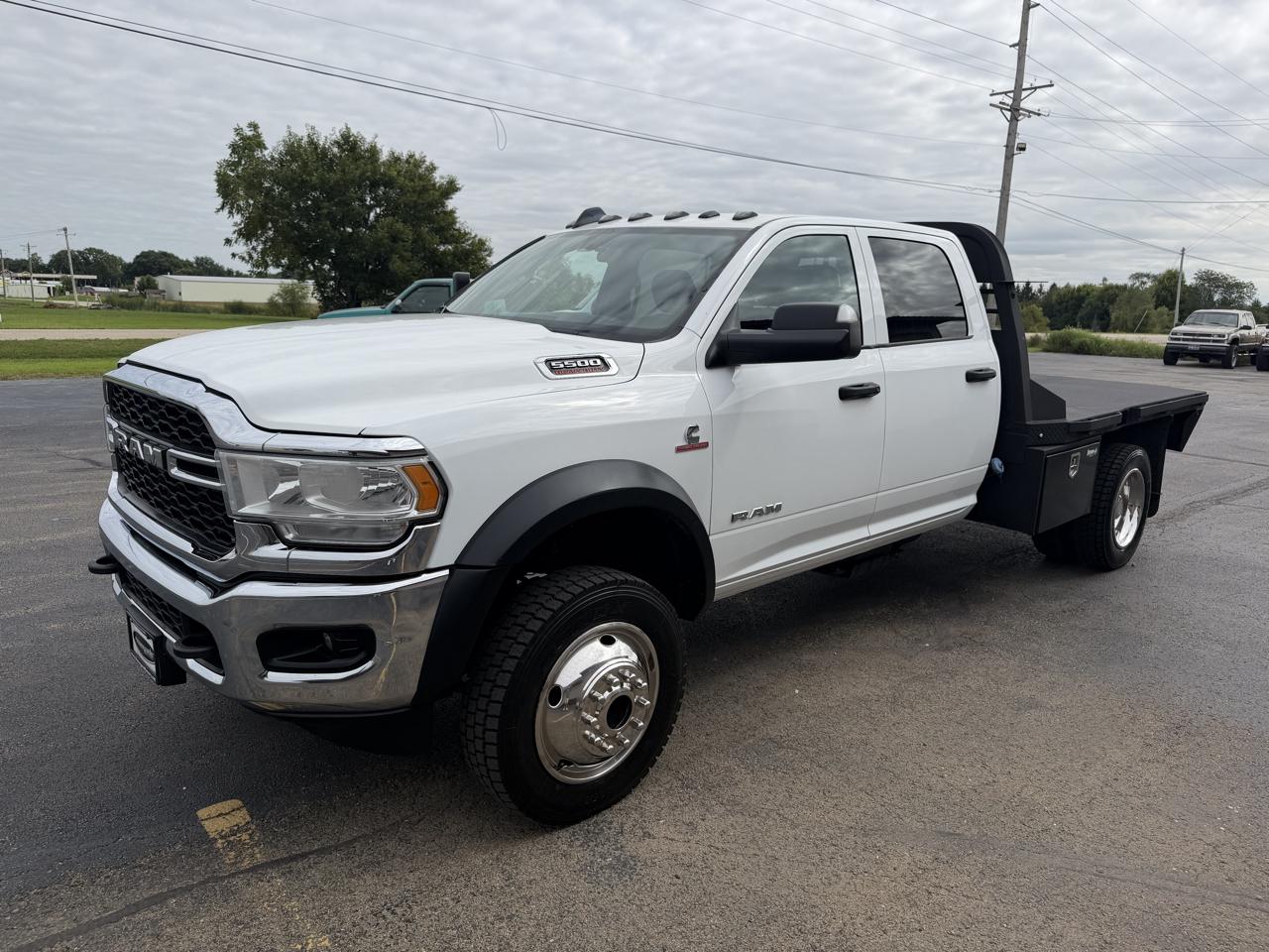 RAM 5500 Crew Cab SWB 4WD DRW 2022
