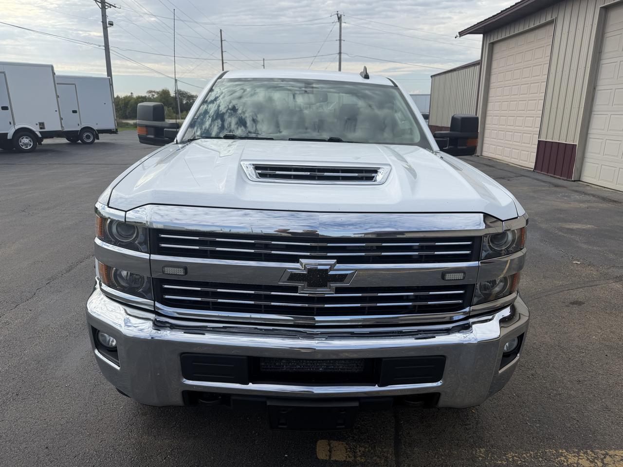 Chevrolet Silverado 3500HD LT Crew Cab 4WD 2018