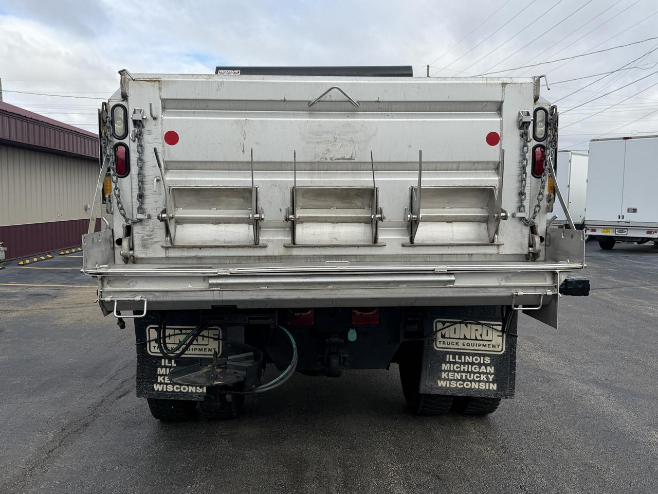 International 7400  2013