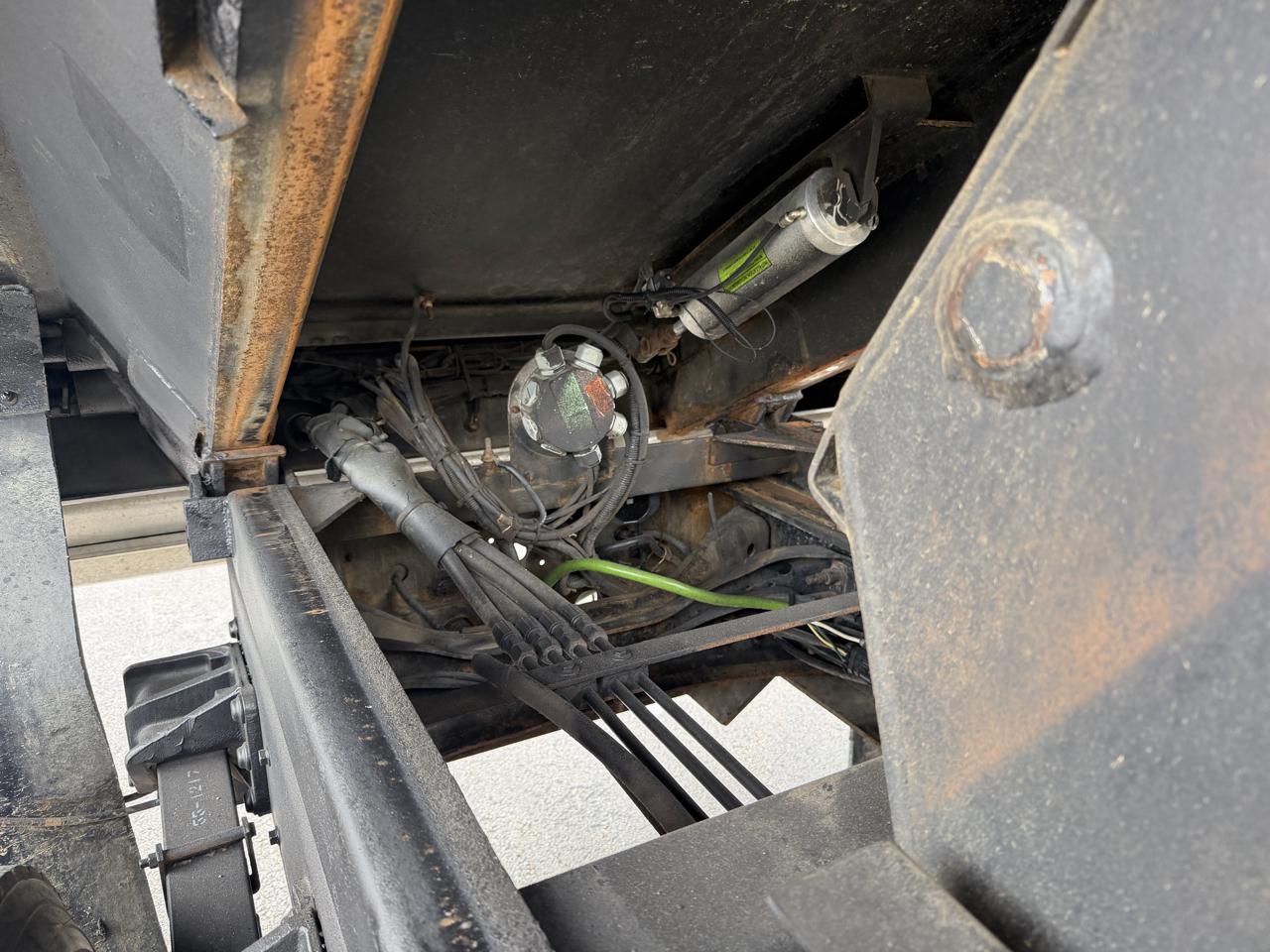International 7400  2013
