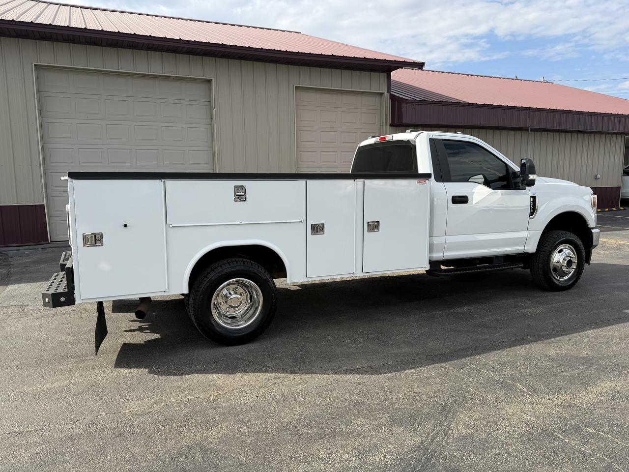 Ford F-350 SD XLT DRW 4WD 2021