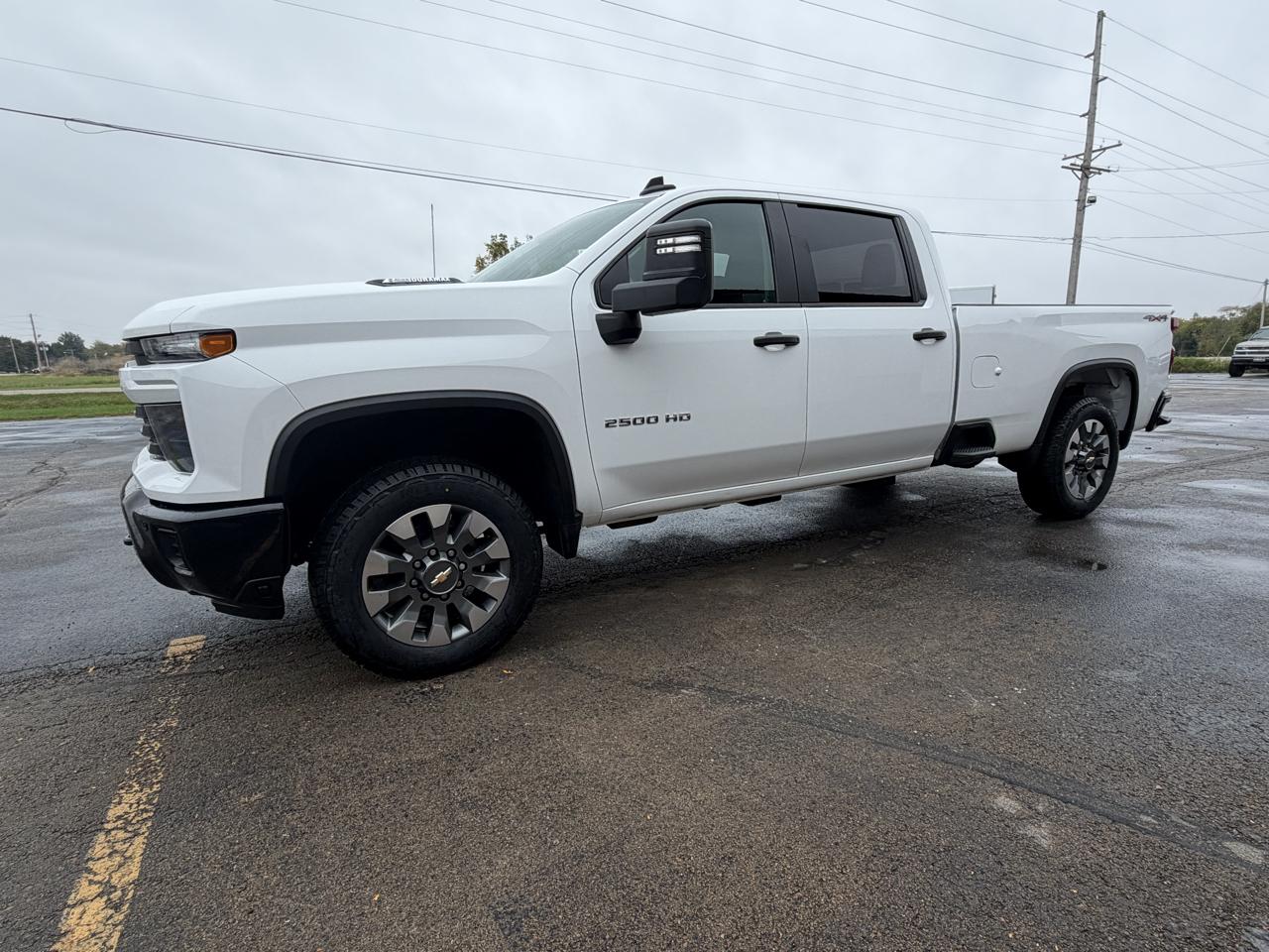 Chevrolet Silverado 2500HD 4WD Crew Cab 172" LT 2025