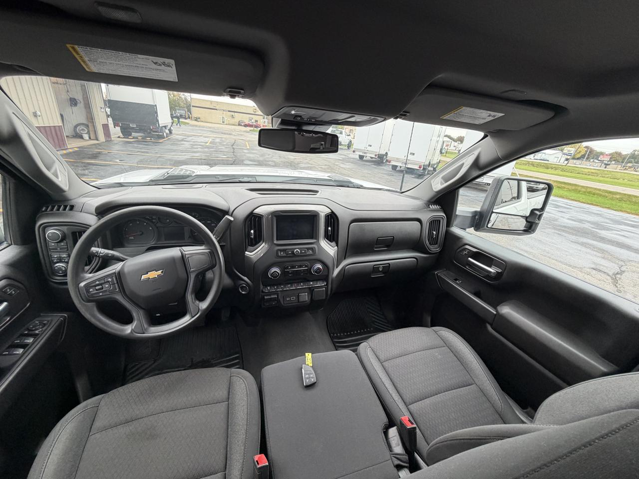 Chevrolet Silverado 2500HD 4WD Crew Cab 172" LT 2025