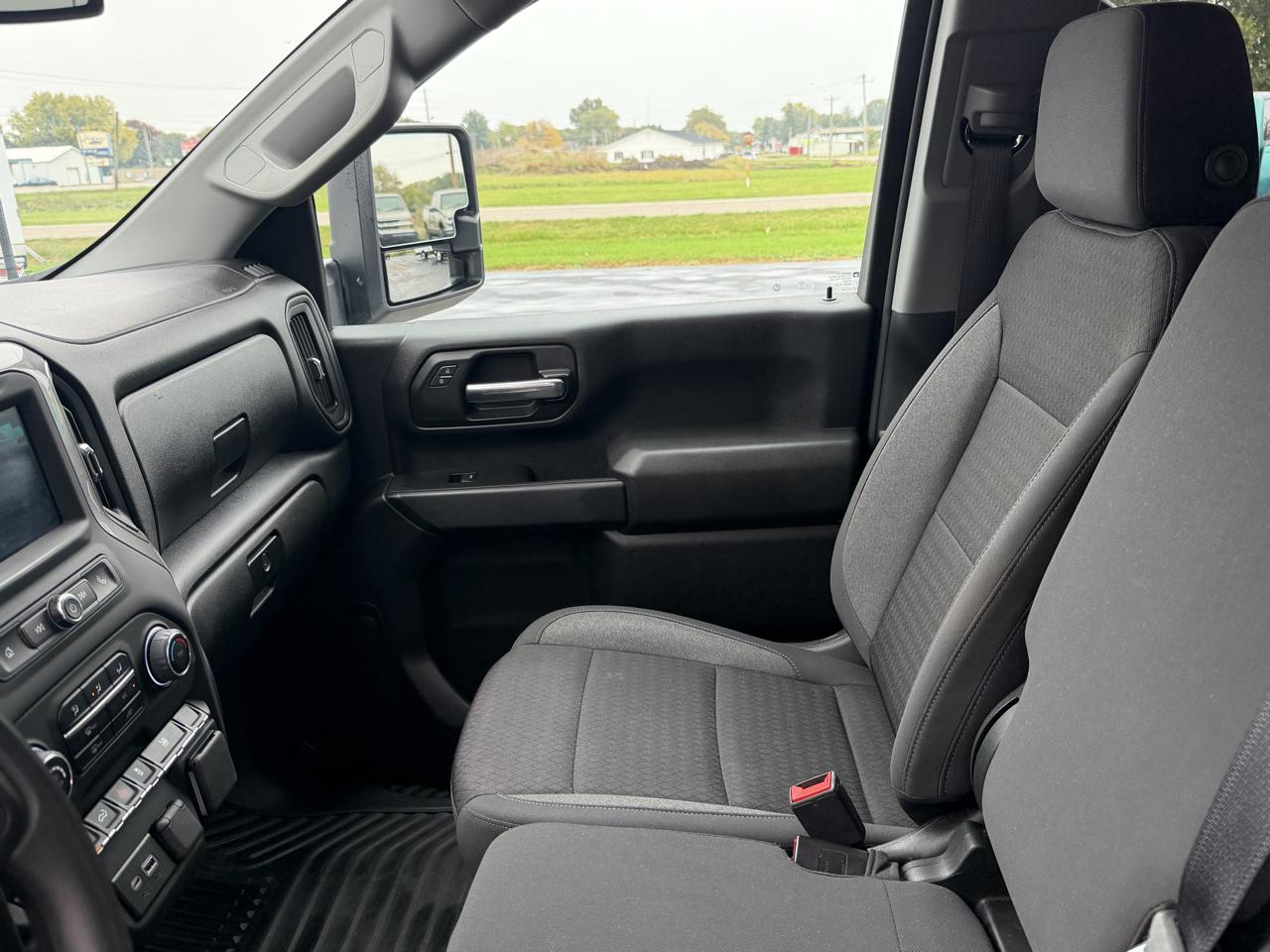 Chevrolet Silverado 2500HD 4WD Crew Cab 172" LT 2025