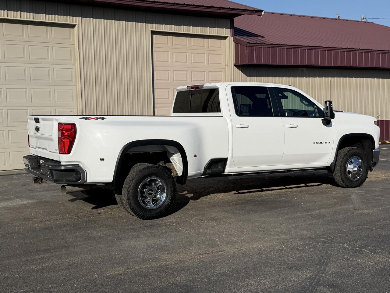 Chevrolet Silverado 3500HD LT Crew Cab 4WD 2022