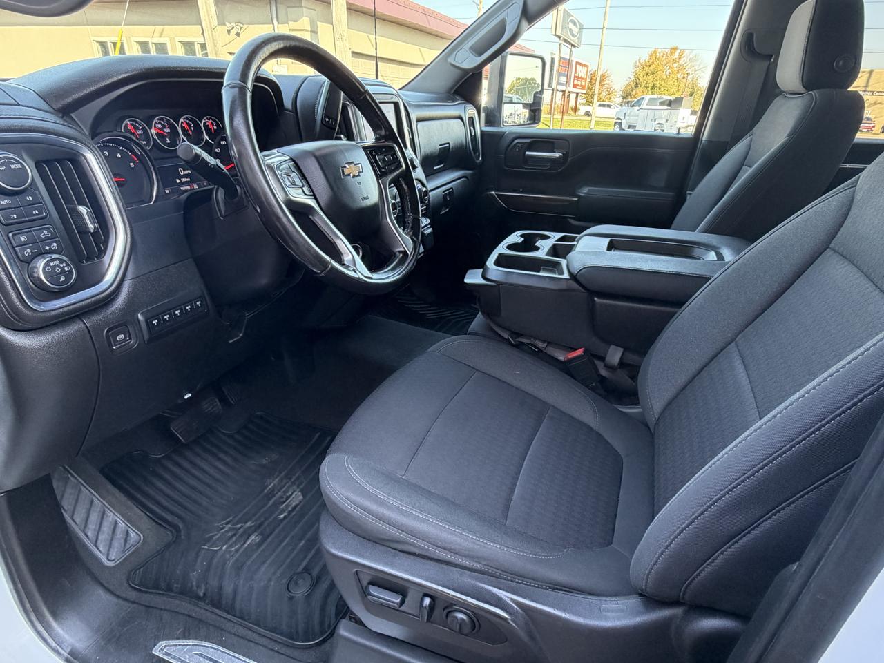 Chevrolet Silverado 3500HD LT Crew Cab 4WD 2022