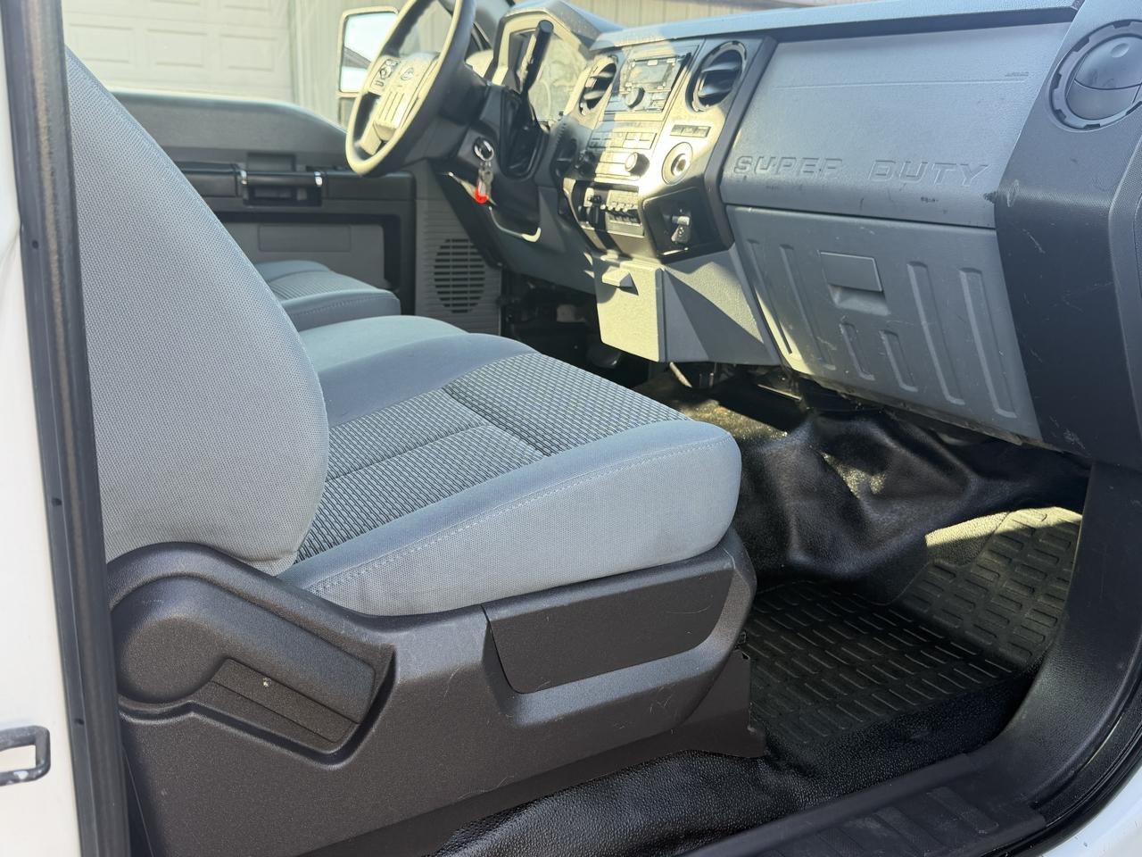 Ford F-450 SD Regular Cab DRW 2WD 2016