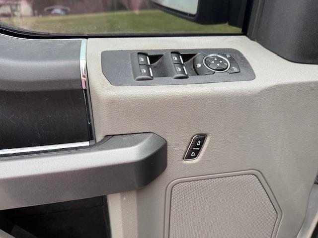 Ford F-150 XLT SuperCrew 4WD 2016