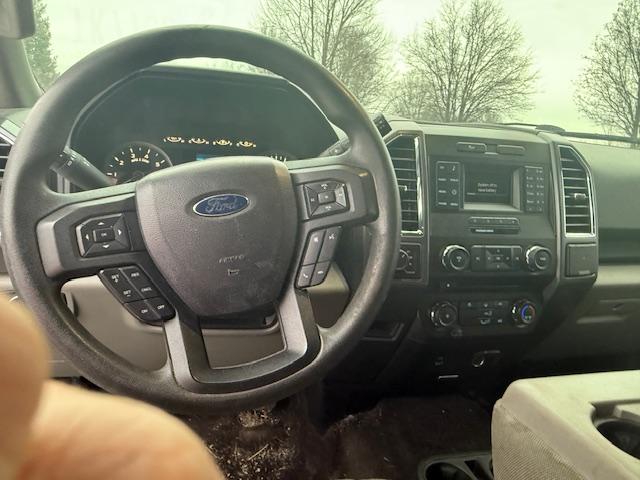 Ford F-150 XLT SuperCrew 4WD 2016