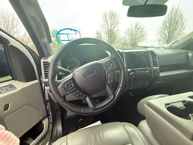 Ford F-150 Lariat SuperCrew 5.5-ft. Bed 4WD 2016