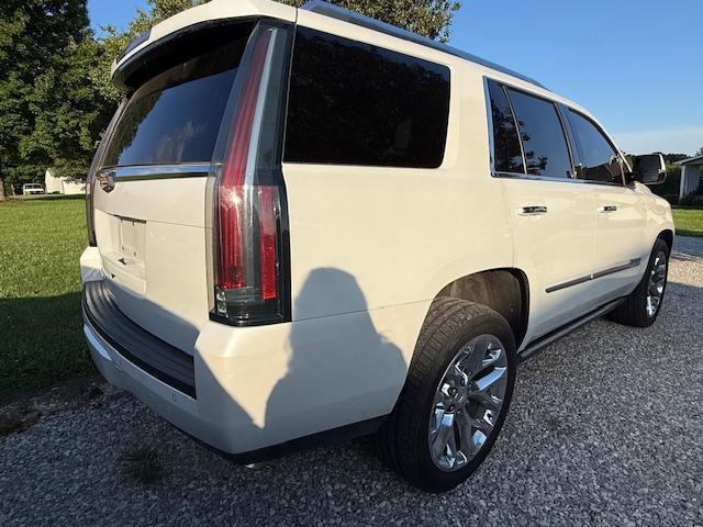 Cadillac Escalade Premium 4WD 2016