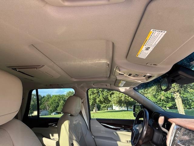 Cadillac Escalade Premium 4WD 2016