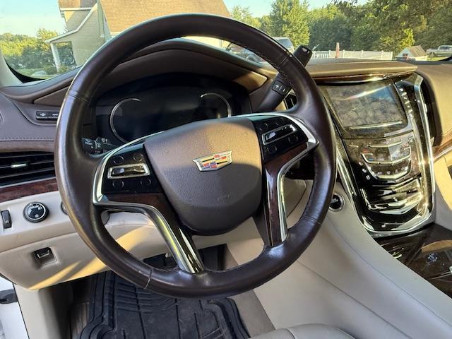 Cadillac Escalade Premium 4WD 2016