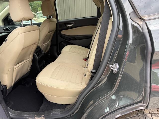 Ford Edge SE AWD 2022