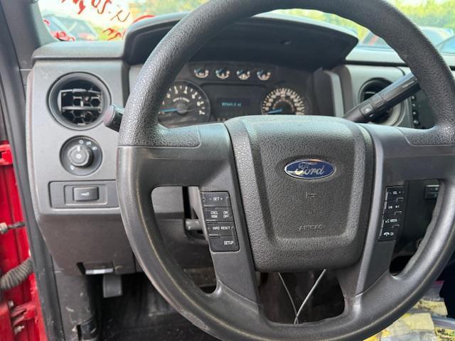 Ford F-150 XLT 8-ft. Bed 2WD 2013