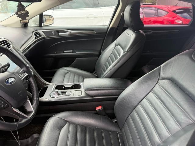 Ford Fusion SE 2017