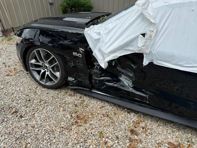 Ford Mustang GT Premium Coupe 2016