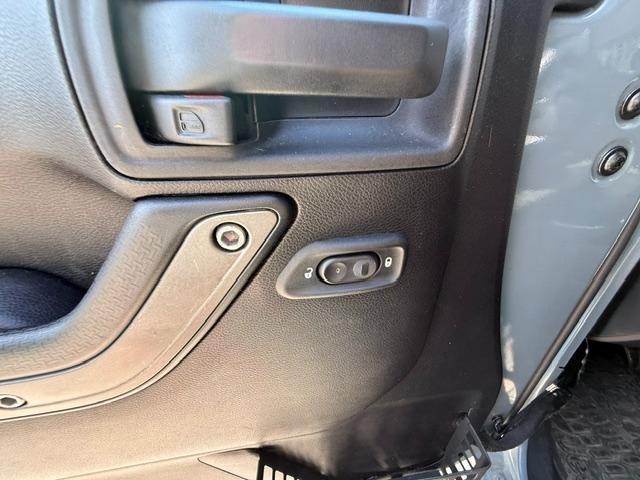 Jeep Wrangler Unlimited Sport 4WD 2015
