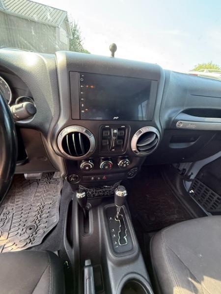 Jeep Wrangler Unlimited Sport 4WD 2015